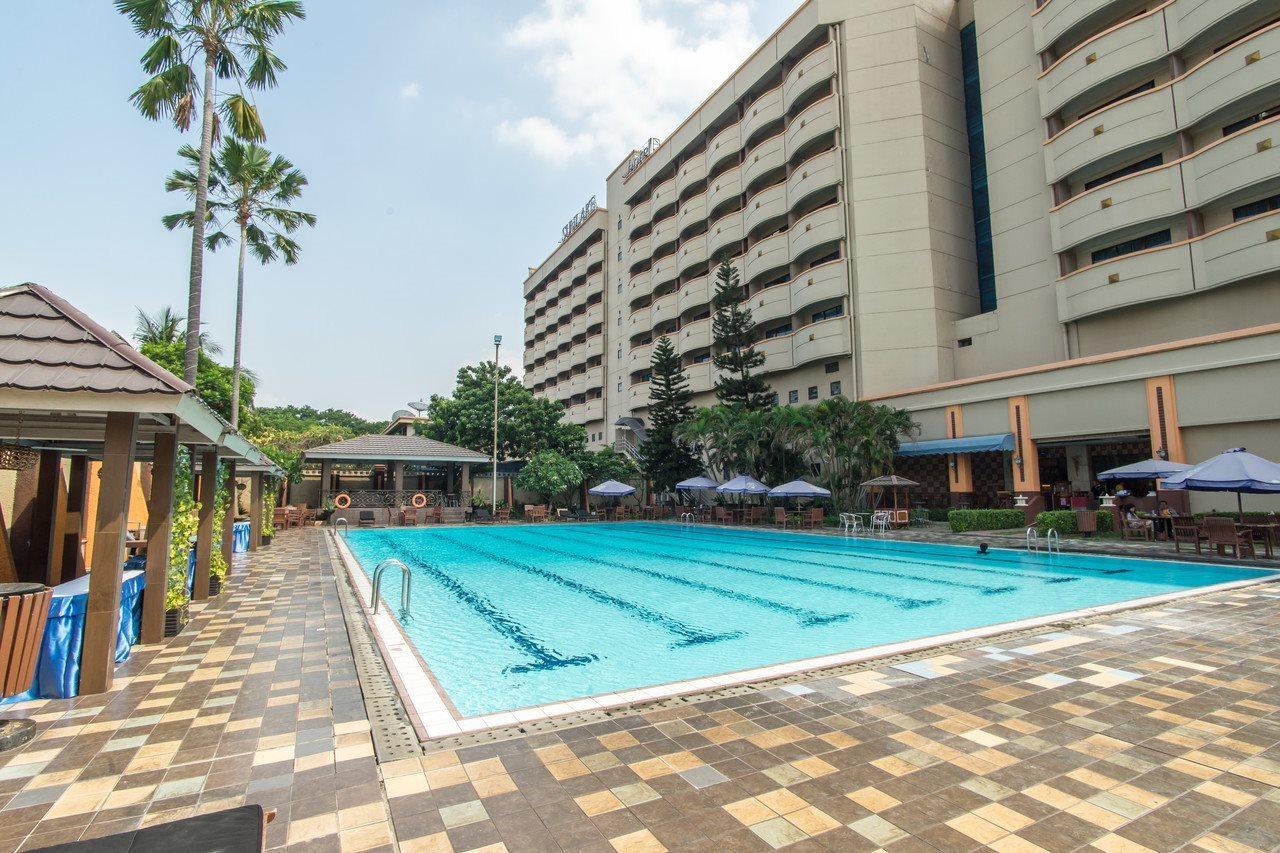 Sunlake Hotel Jakarta Buitenkant foto
