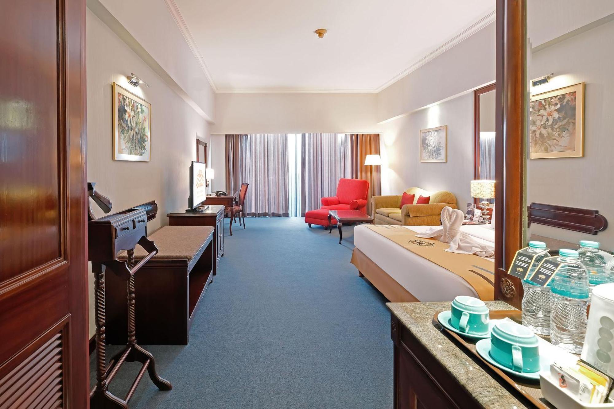 Sunlake Hotel Jakarta Buitenkant foto