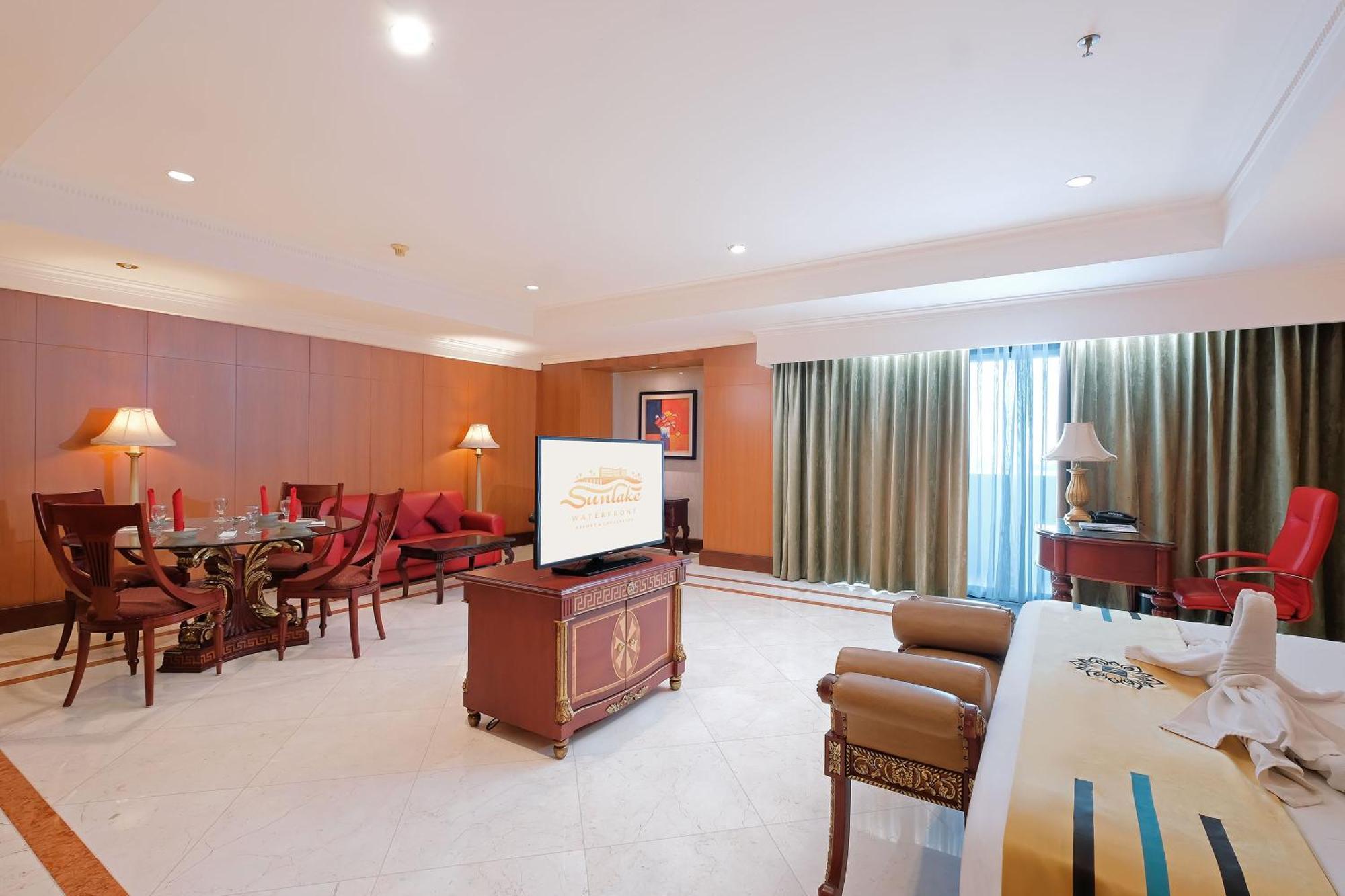 Sunlake Hotel Jakarta Buitenkant foto