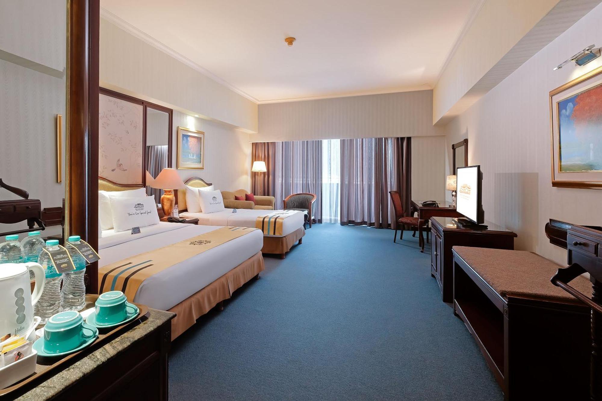 Sunlake Hotel Jakarta Buitenkant foto