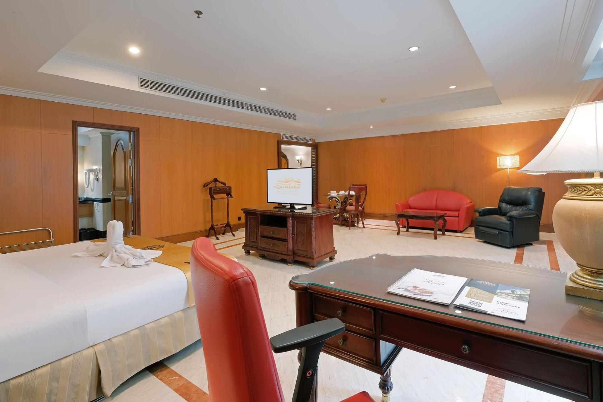 Sunlake Hotel Jakarta Buitenkant foto