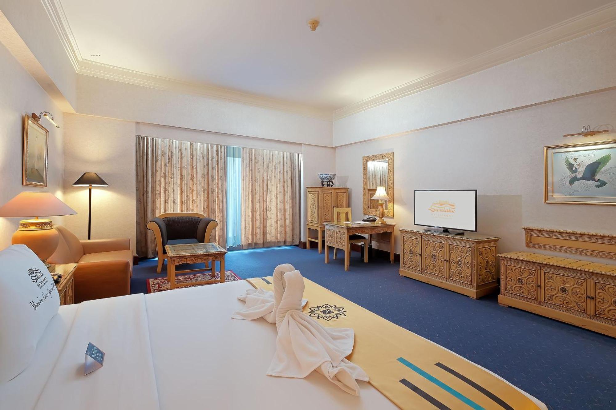 Sunlake Hotel Jakarta Buitenkant foto