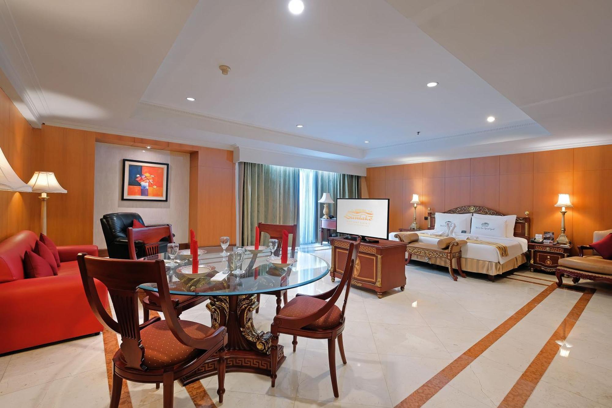Sunlake Hotel Jakarta Buitenkant foto