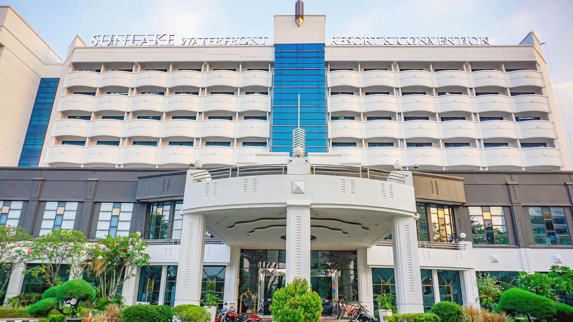Sunlake Hotel Jakarta Buitenkant foto